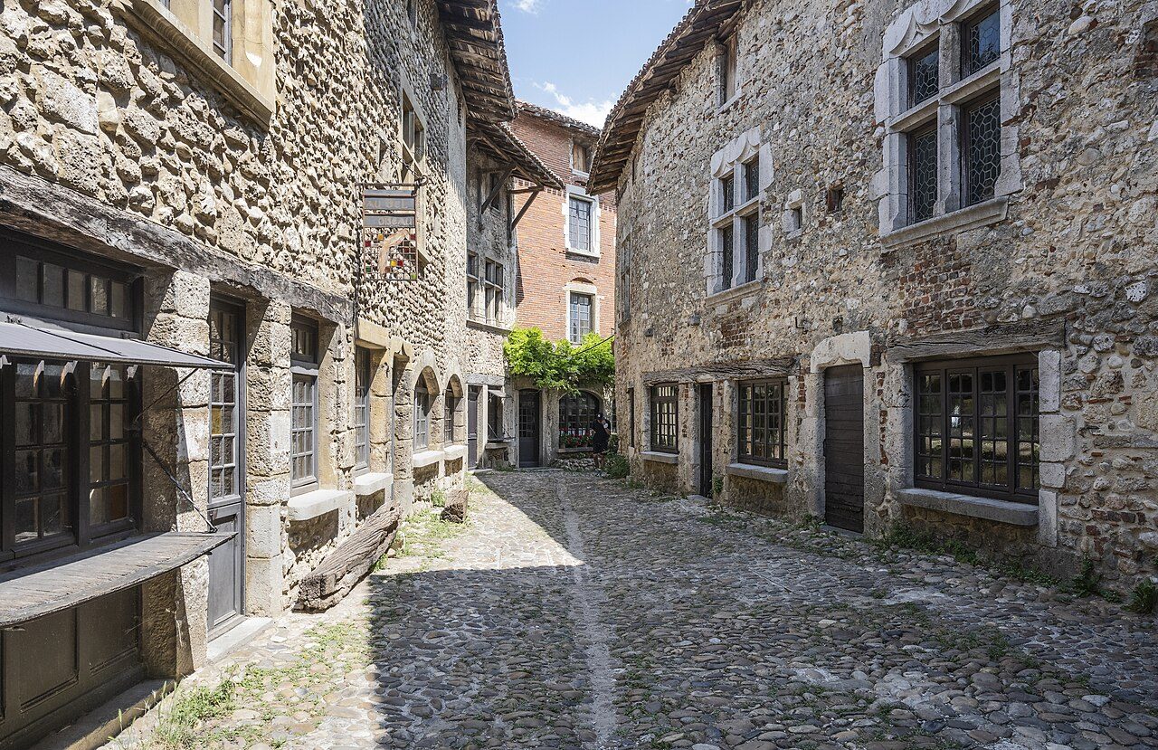 Pérouges